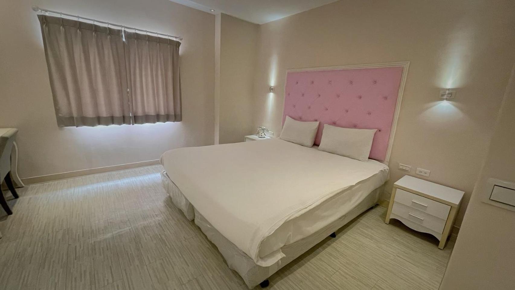 Lion King Hotel Kaohsiung Extérieur photo